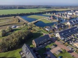 Luchtfoto-Nederlands-Dorp-Kadaster
